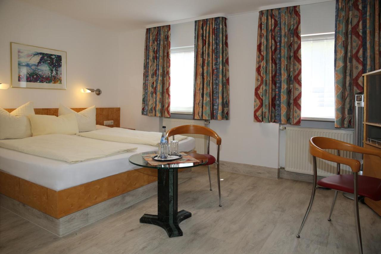 Hotel Zum Weissen Roessel Walldorf  Eksteriør bilde